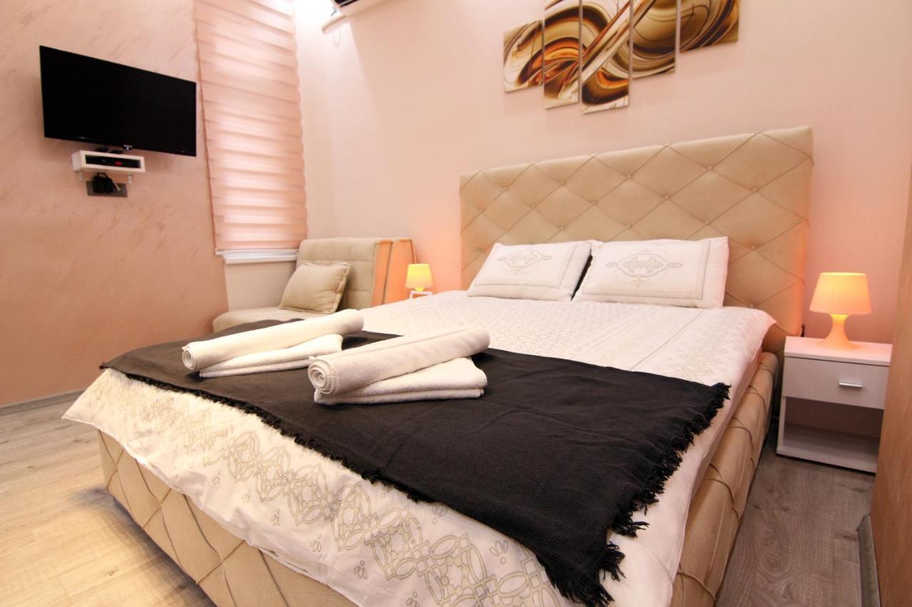 Lupino Apartments Belgrado Buitenkant foto